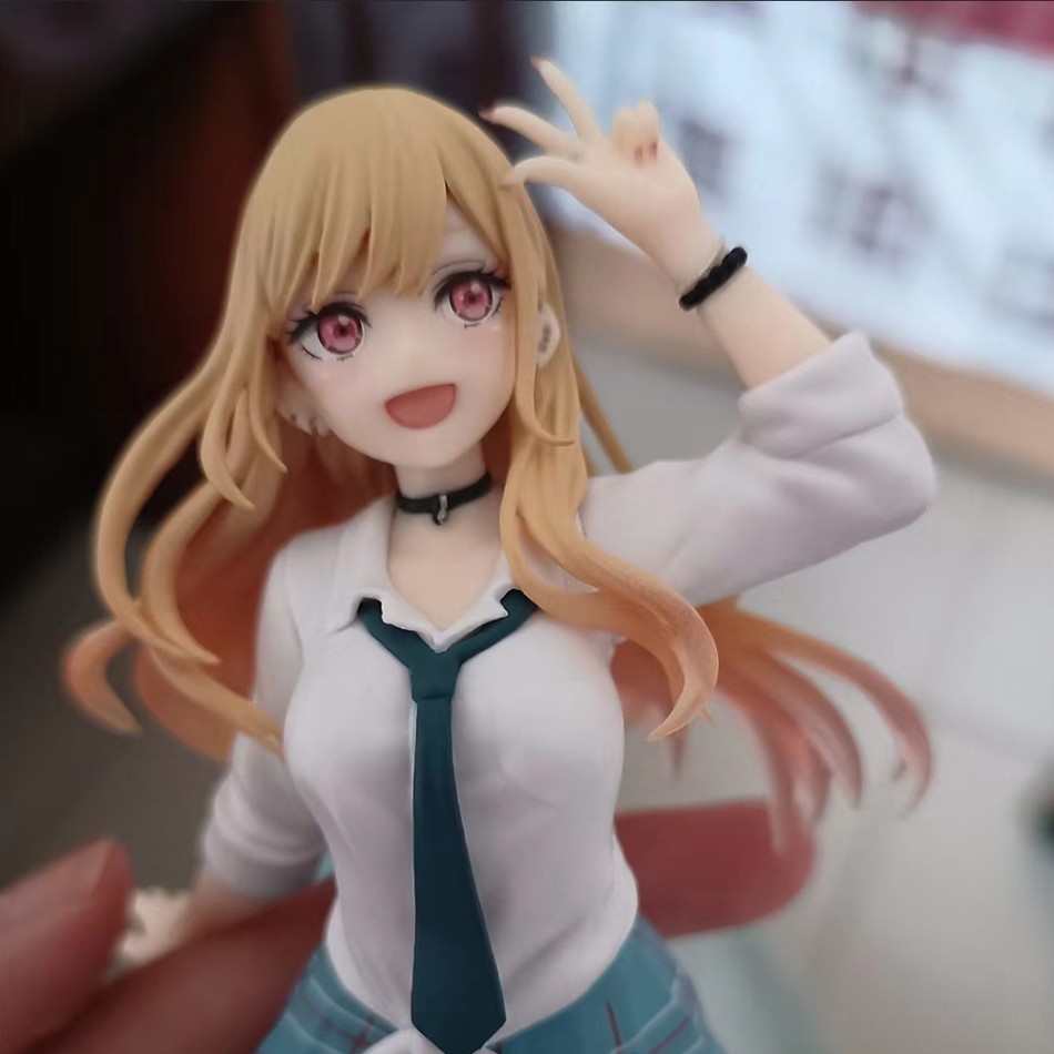 18-сантиметровая фигурка Марин – обзор и цена Anime Merchandise Dress